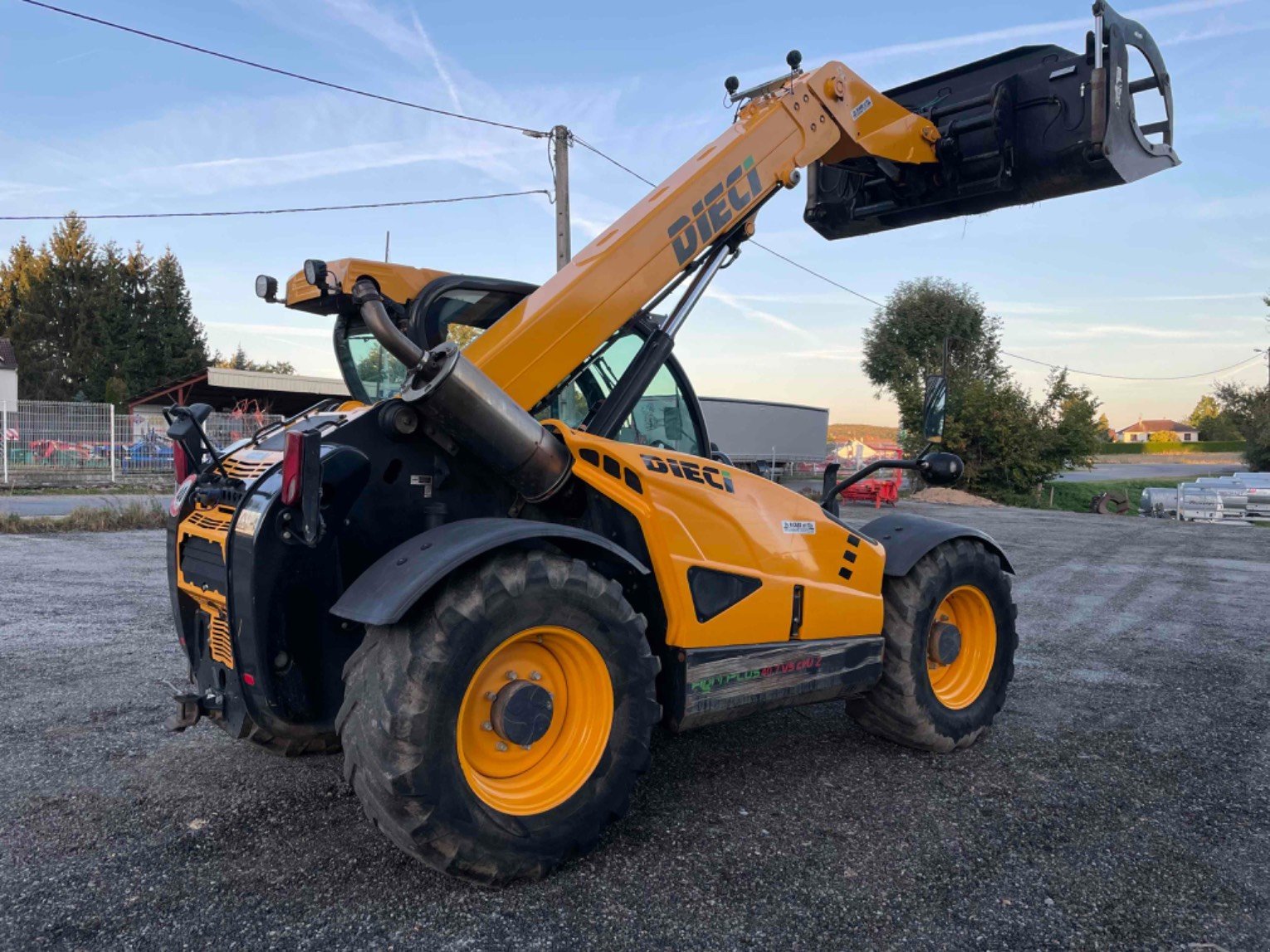 Teleskoplader typu Sonstige AGRIPLUS 40.7VS, Gebrauchtmaschine v LA SOUTERRAINE (Obrázok 6)