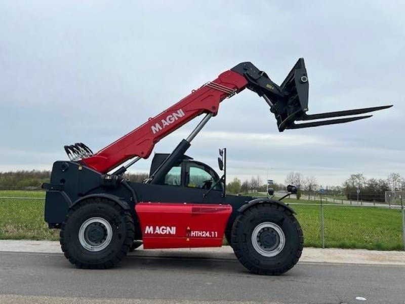 Teleskoplader des Typs Sonstige MAGNI HTH 24.11, Neumaschine in Sittard (Bild 1)