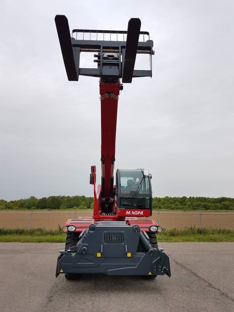 Teleskoplader типа Sonstige MAGNI RTH 13.26, Neumaschine в Sittard (Фотография 8)