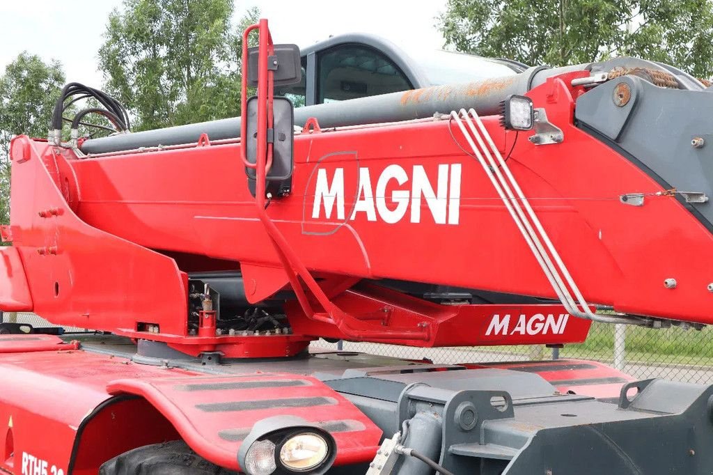 Teleskoplader of the type Sonstige MAGNI RTH 5.30 S REMOTE CONTROL HYDRAULIC FORKS, Gebrauchtmaschine in Marknesse (Picture 11)