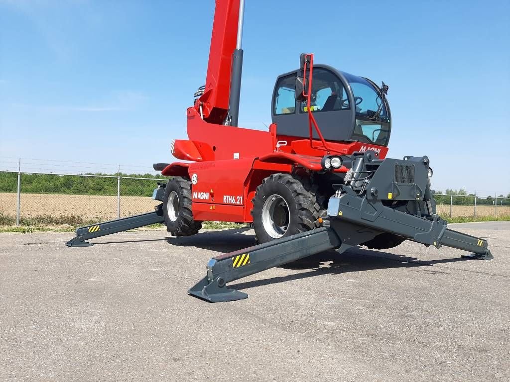 Teleskoplader des Typs Sonstige MAGNI RTH 6.21, Gebrauchtmaschine in Sittard (Bild 3)