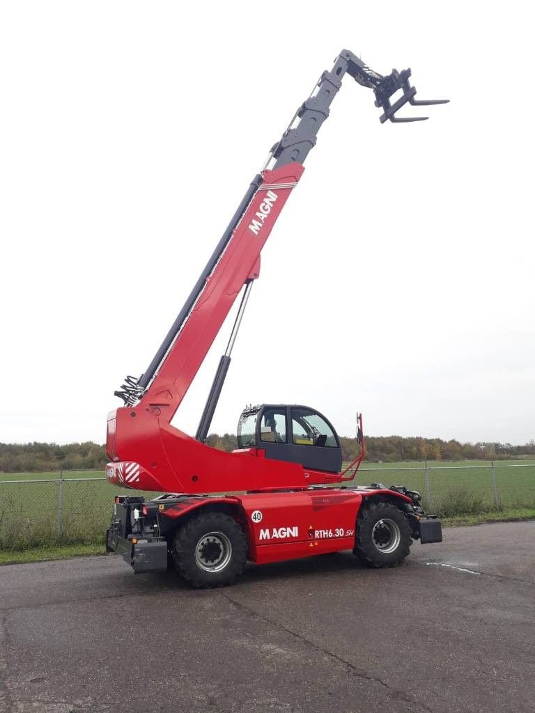 Teleskoplader Türe ait Sonstige MAGNI RTH 6.30 SH, Gebrauchtmaschine içinde Sittard (resim 4)