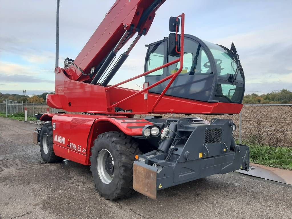 Teleskoplader van het type Sonstige MAGNI RTH 6.35 SH, Gebrauchtmaschine in Sittard (Foto 4)