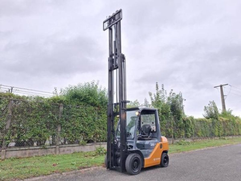 Teleskoplader van het type Toyota 028FGF25, Gebrauchtmaschine in senlis (Foto 8)