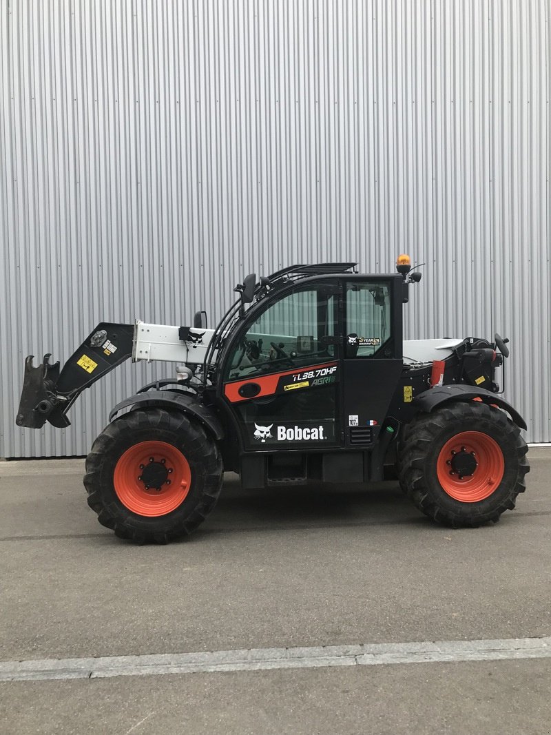 Teleskopstapler van het type Bobcat TL 38.70 HF, Gebrauchtmaschine in Henau (Foto 2)