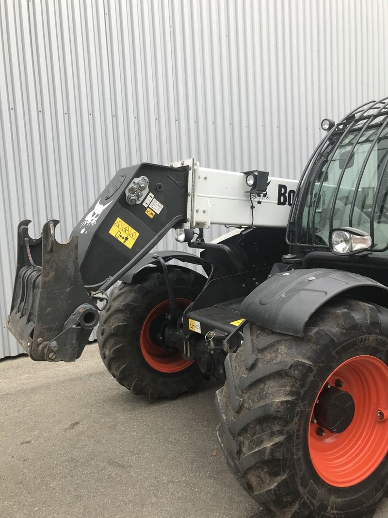 Teleskopstapler van het type Bobcat TL 38.70 HF, Gebrauchtmaschine in Henau (Foto 4)