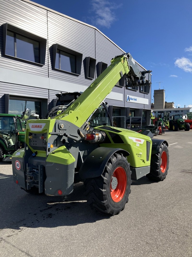 Teleskopstapler van het type CLAAS Scorpion 746 VP, Gebrauchtmaschine in Chavornay (Foto 2)