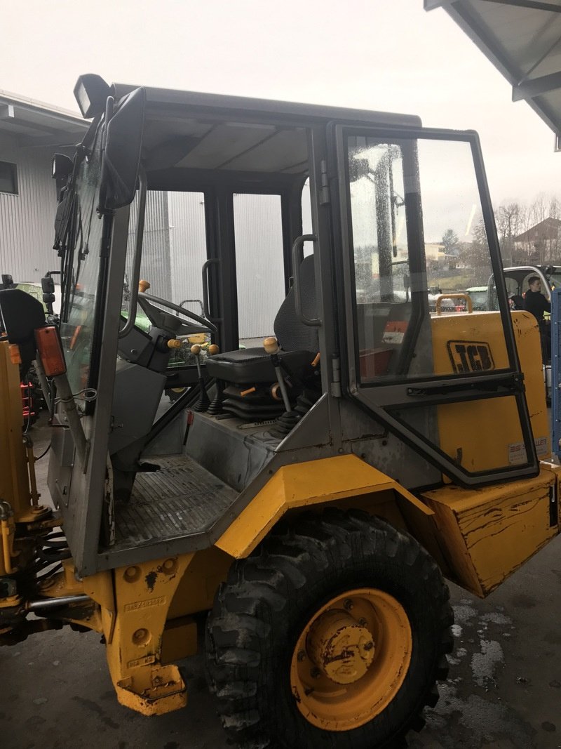 Teleskopstapler tip JCB 406, Gebrauchtmaschine in Henau (Poză 3)