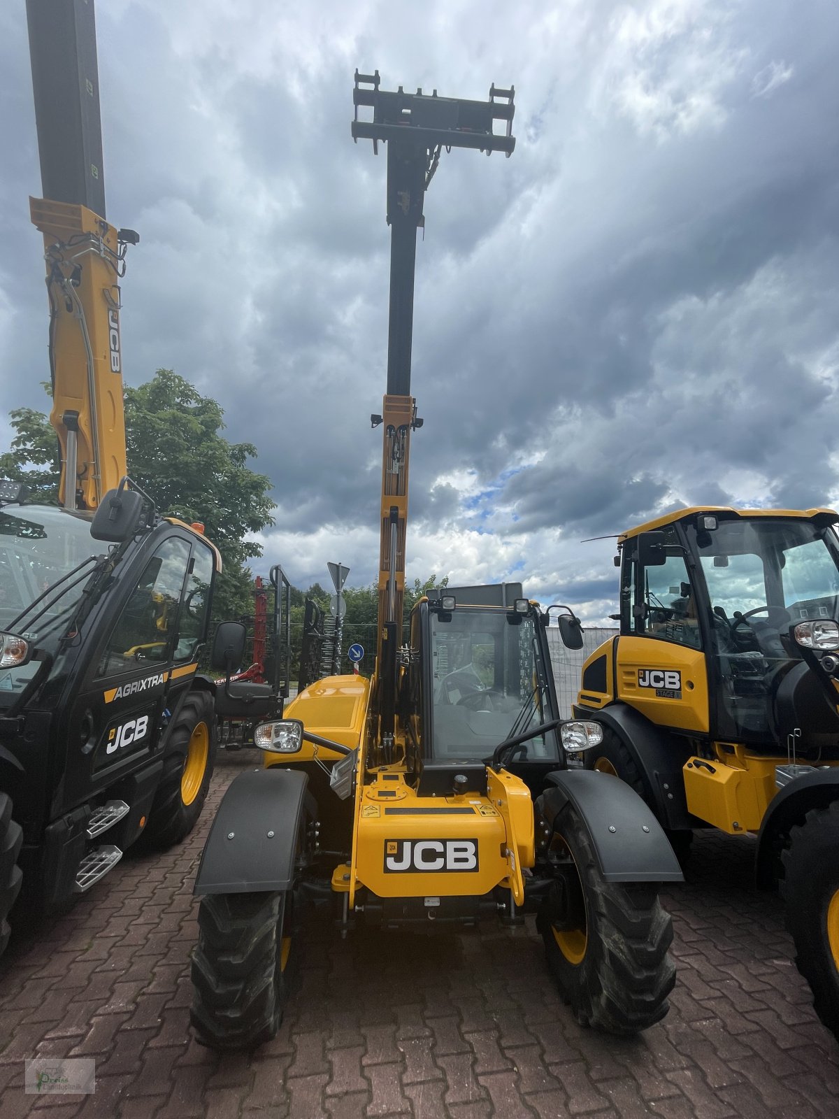 Teleskopstapler tipa JCB 525-60 Agri Plus, Neumaschine u Bad Kötzting (Slika 2)