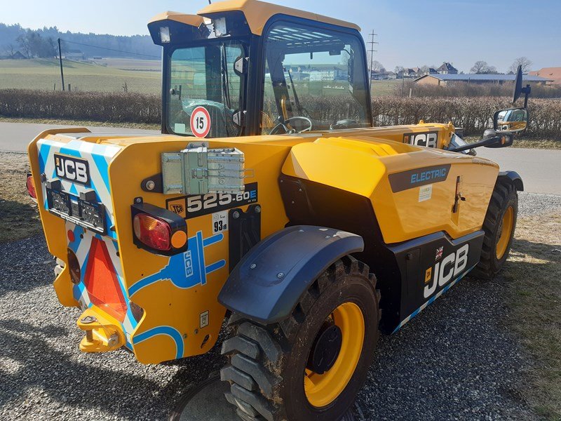 Teleskopstapler des Typs JCB 525-60 E, Ausstellungsmaschine in Hindelbank (Bild 1)