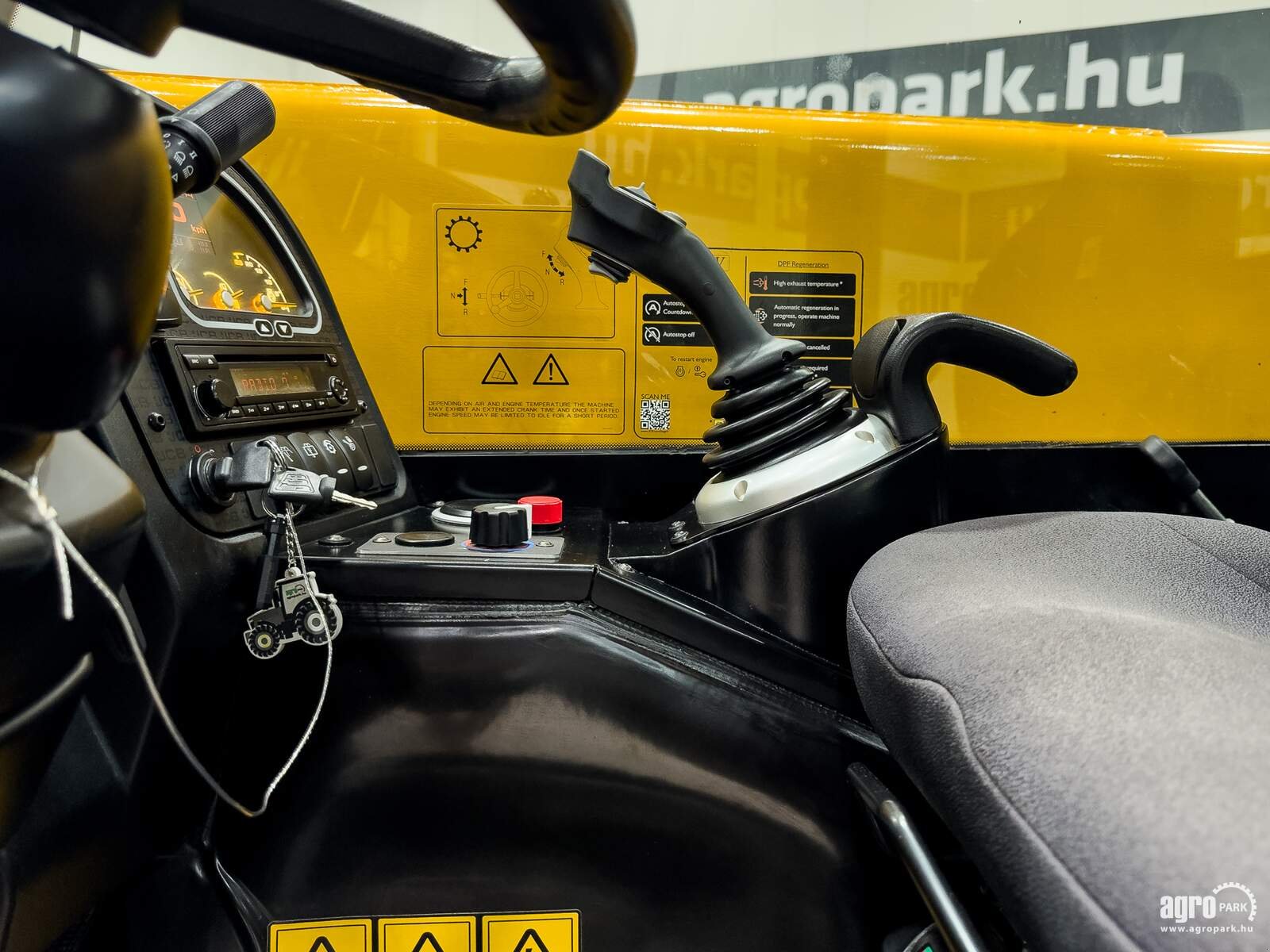 Teleskopstapler a típus JCB 525-60 Hi-Viz, Gebrauchtmaschine ekkor: Csengele (Kép 12)