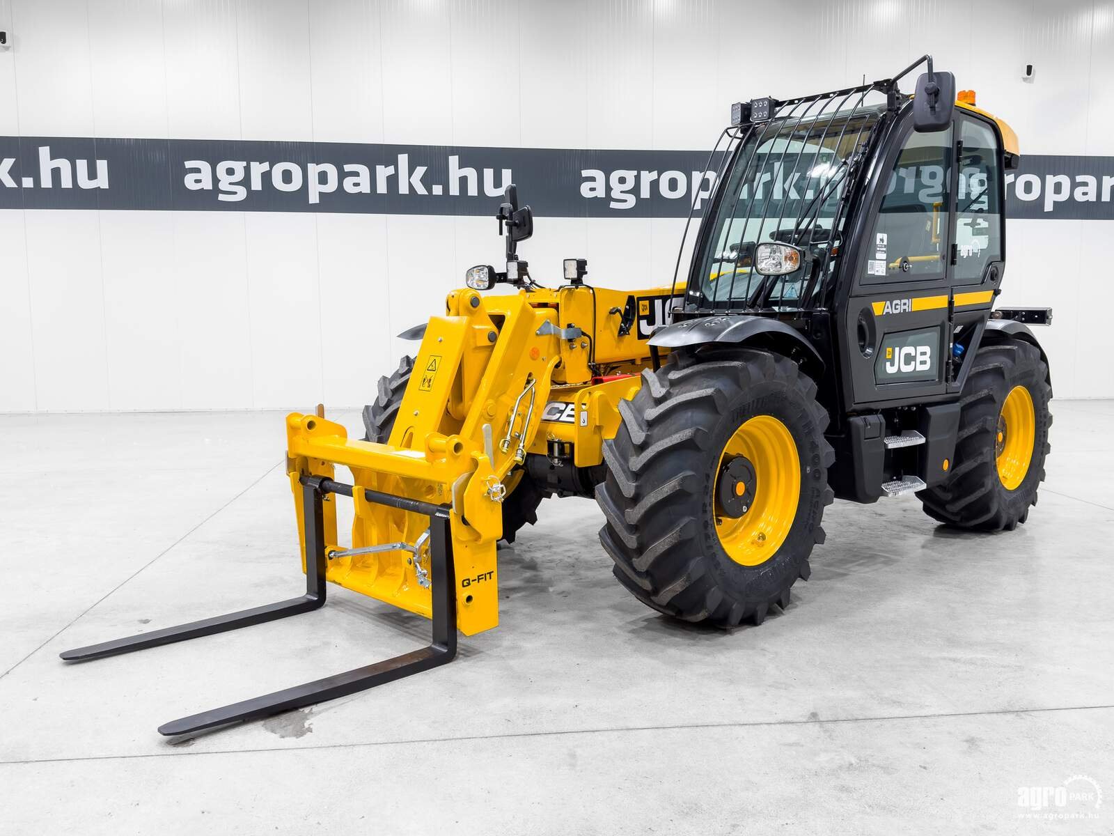 Teleskopstapler du type JCB 532-70 Agri, Gebrauchtmaschine en Csengele (Photo 1)