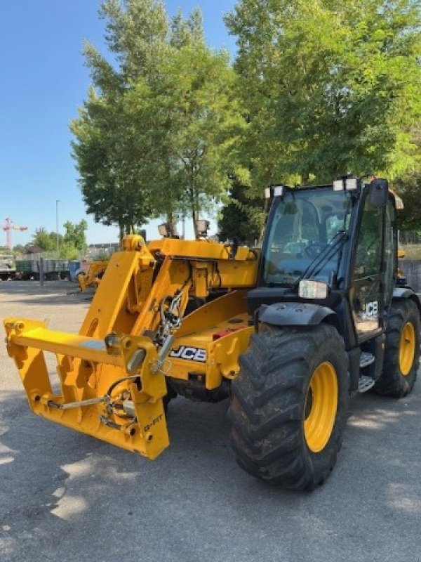 Teleskopstapler van het type JCB 536-70 AGRI PRO, Gebrauchtmaschine in Domdidier (Foto 4)