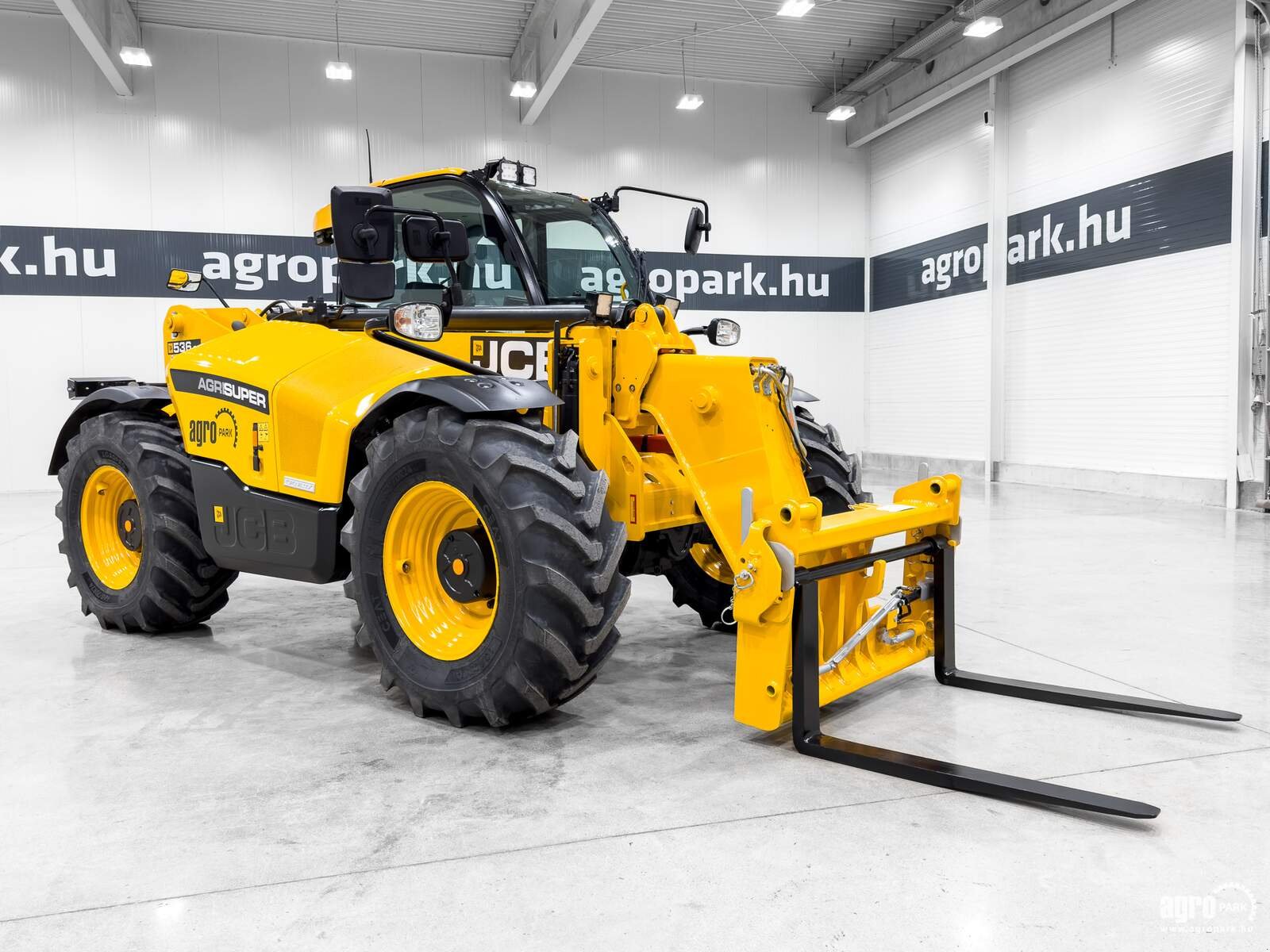 Teleskopstapler of the type JCB 536-95 Agri Super PS6, Gebrauchtmaschine in Csengele (Picture 2)