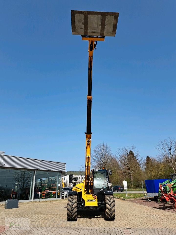 Teleskopstapler van het type JCB 536-95, Neumaschine in Bad Kötzting (Foto 9)