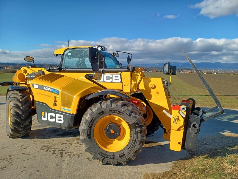 Teleskopstapler del tipo JCB 536-95, Ausstellungsmaschine en Hindelbank (Imagen 1)