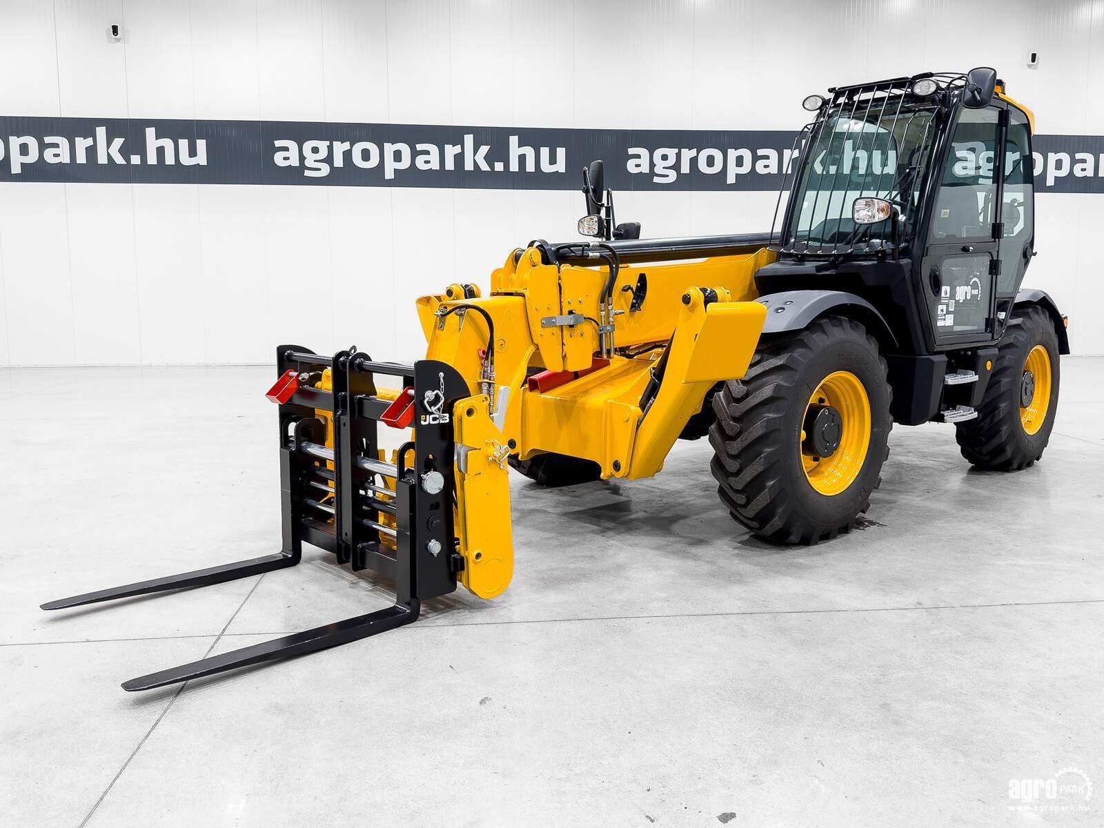 Teleskopstapler typu JCB 540-140 Sway, Gebrauchtmaschine v Csengele (Obrázek 1)