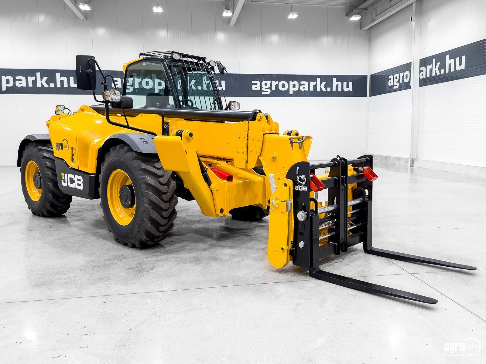 Teleskopstapler типа JCB 540-140 Sway, Gebrauchtmaschine в Csengele (Фотография 2)