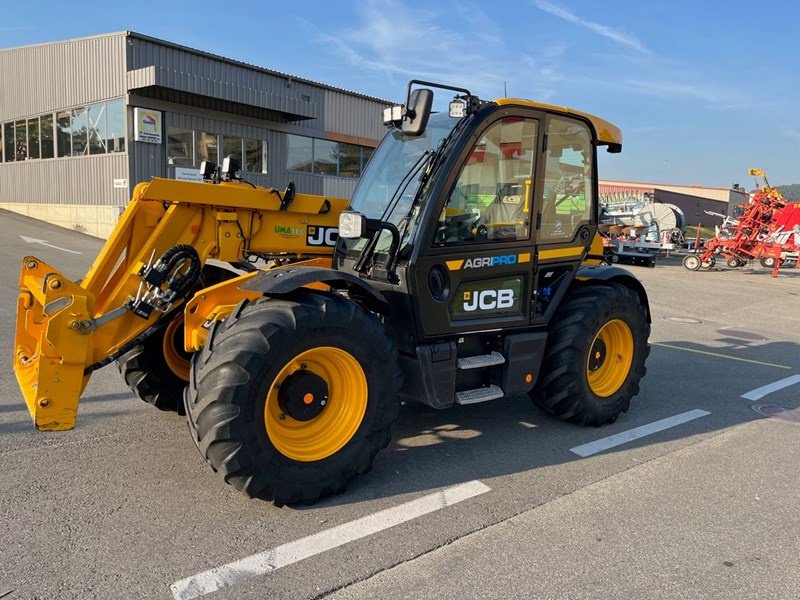 Teleskopstapler van het type JCB 542-70, Gebrauchtmaschine in Domdidier (Foto 3)