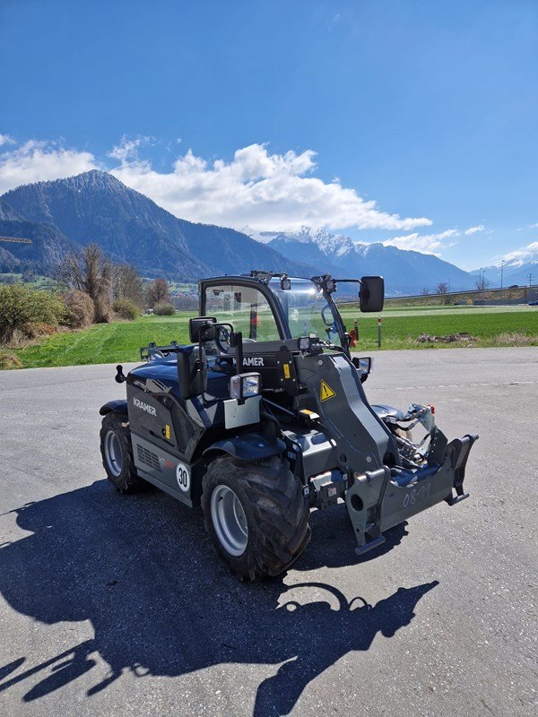 Teleskopstapler van het type Kramer KT144, Neumaschine in Landquart (Foto 1)