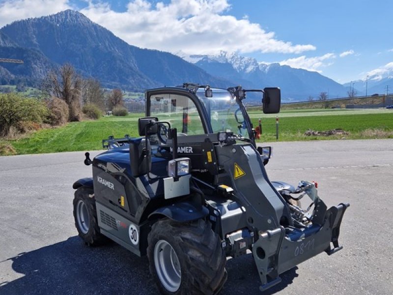 Teleskopstapler van het type Kramer KT144, Neumaschine in Landquart