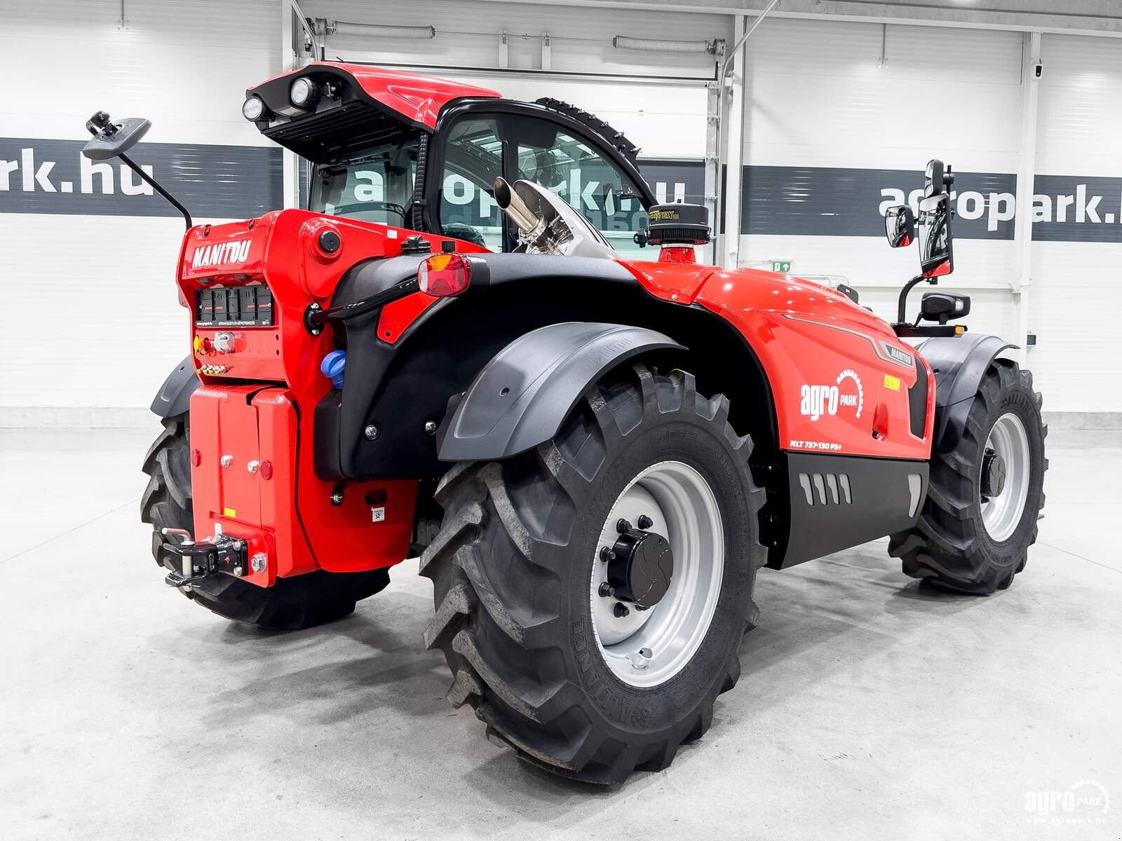 Teleskopstapler of the type Manitou MLT 737-130 PS+ Premium, Gebrauchtmaschine in Csengele (Picture 3)