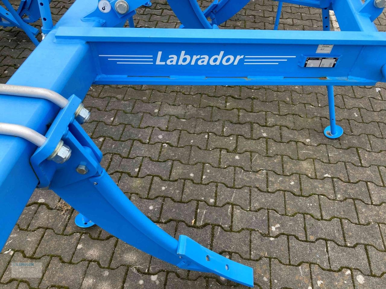 Tiefenlockerer van het type Lemken Labrador 160, Neumaschine in Alpen (Foto 2)