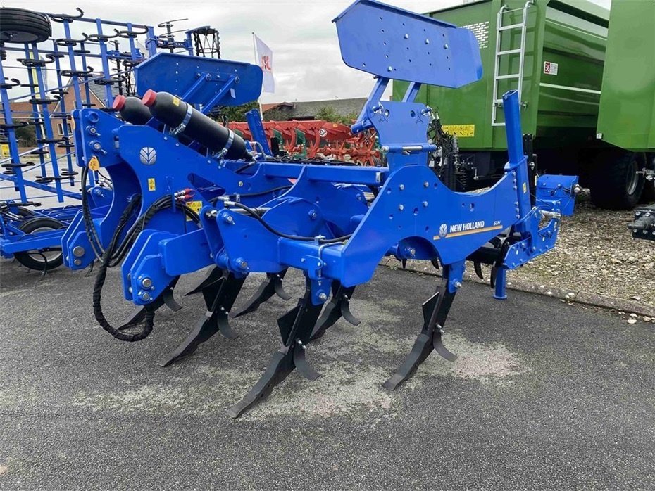 Tiefenlockerer des Typs New Holland SUH 307 RH, Gebrauchtmaschine in Maribo (Bild 2)