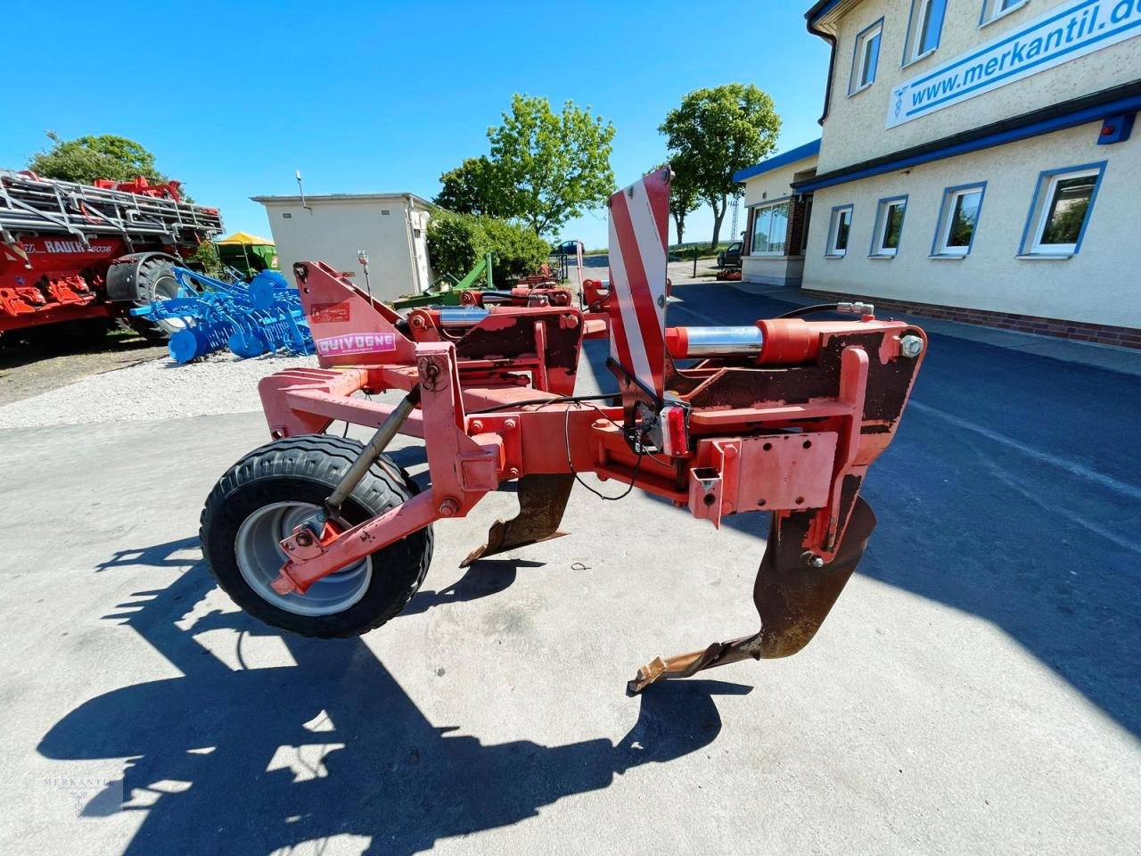 Tiefenlockerer Türe ait Quivogne SSD4 4 Zinken, Gebrauchtmaschine içinde Pragsdorf (resim 8)