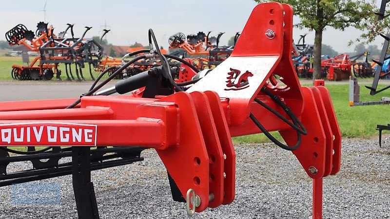 Tiefenlockerer des Typs Quivogne V-SUBEVO 300-3,- Non-Stop-Hydro Tiefenmeißel--Zinkenabstand verstellbar--, Vorführmaschine in Ennigerloh (Bild 5)