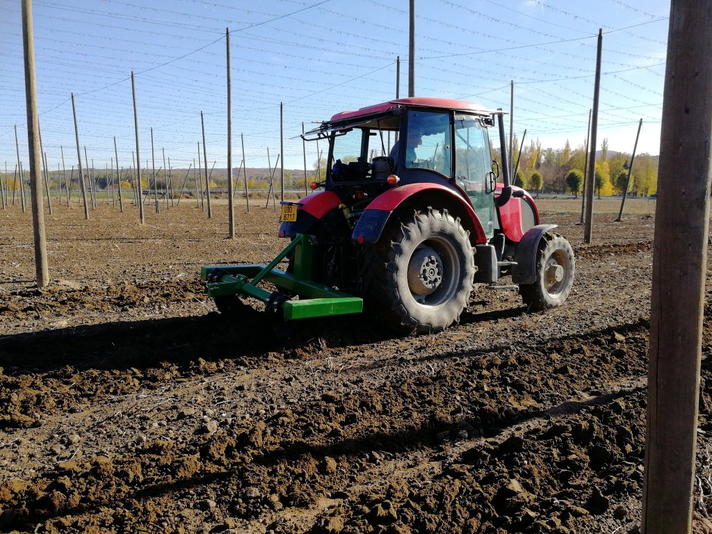 Tiefenlockerer от тип Sonstige Agrotipa HopSubSoiler AHSS 2-2 m/3-2,5 m, Neumaschine в Roudnice nad Labem (Снимка 10)