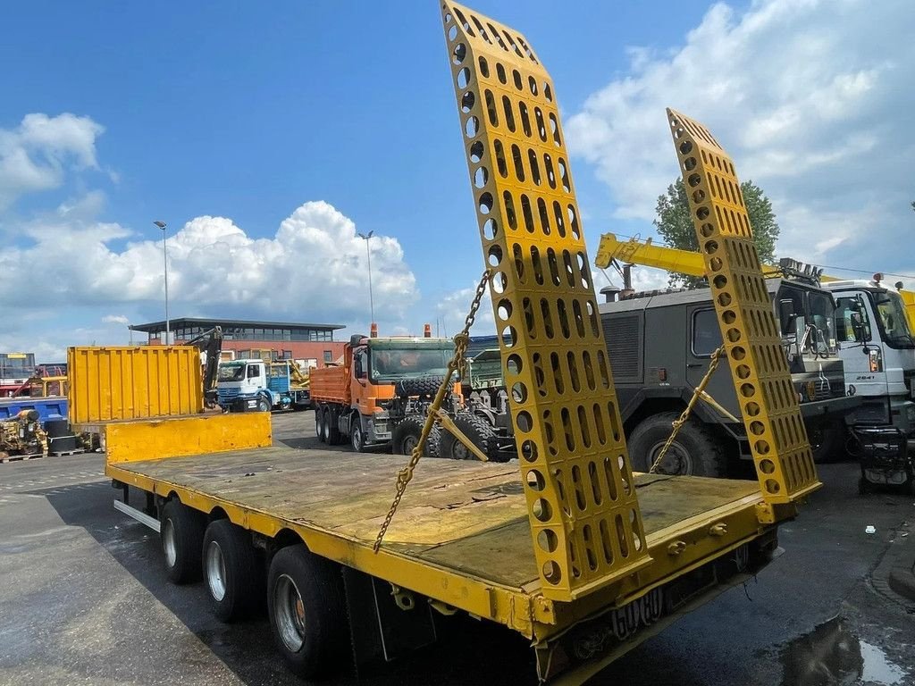 Tieflader du type Fruehauf Lowbed 3 Axle Full Steel Lames Spring Suspension 12 Tyre Loading, Gebrauchtmaschine en 'S-Hertogenbosch (Photo 2)