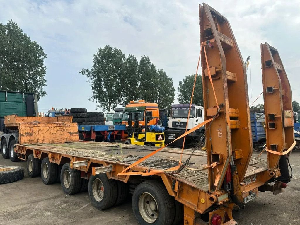 Tieflader of the type Sonstige ACTM S825 Lowbed with Ramps 5 axle 82.500 KG Good Condition, Gebrauchtmaschine in 'S-Hertogenbosch (Picture 5)