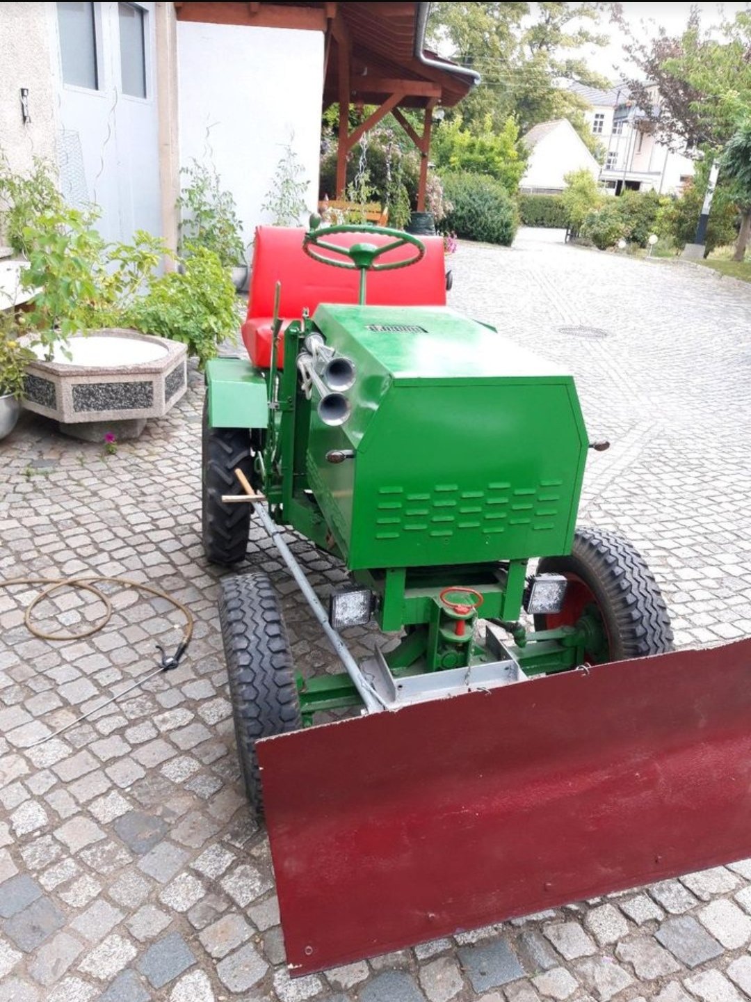 Traktor of the type Abeko Bkk, Gebrauchtmaschine in kamenz (Picture 1)