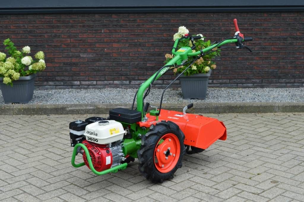 Traktor of the type Agria 3600 met Freesbak, Gebrauchtmaschine in Erichem (Picture 1)