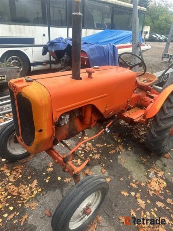 Traktor типа Allis-Chalmers D272, Gebrauchtmaschine в Rødovre (Фотография 2)