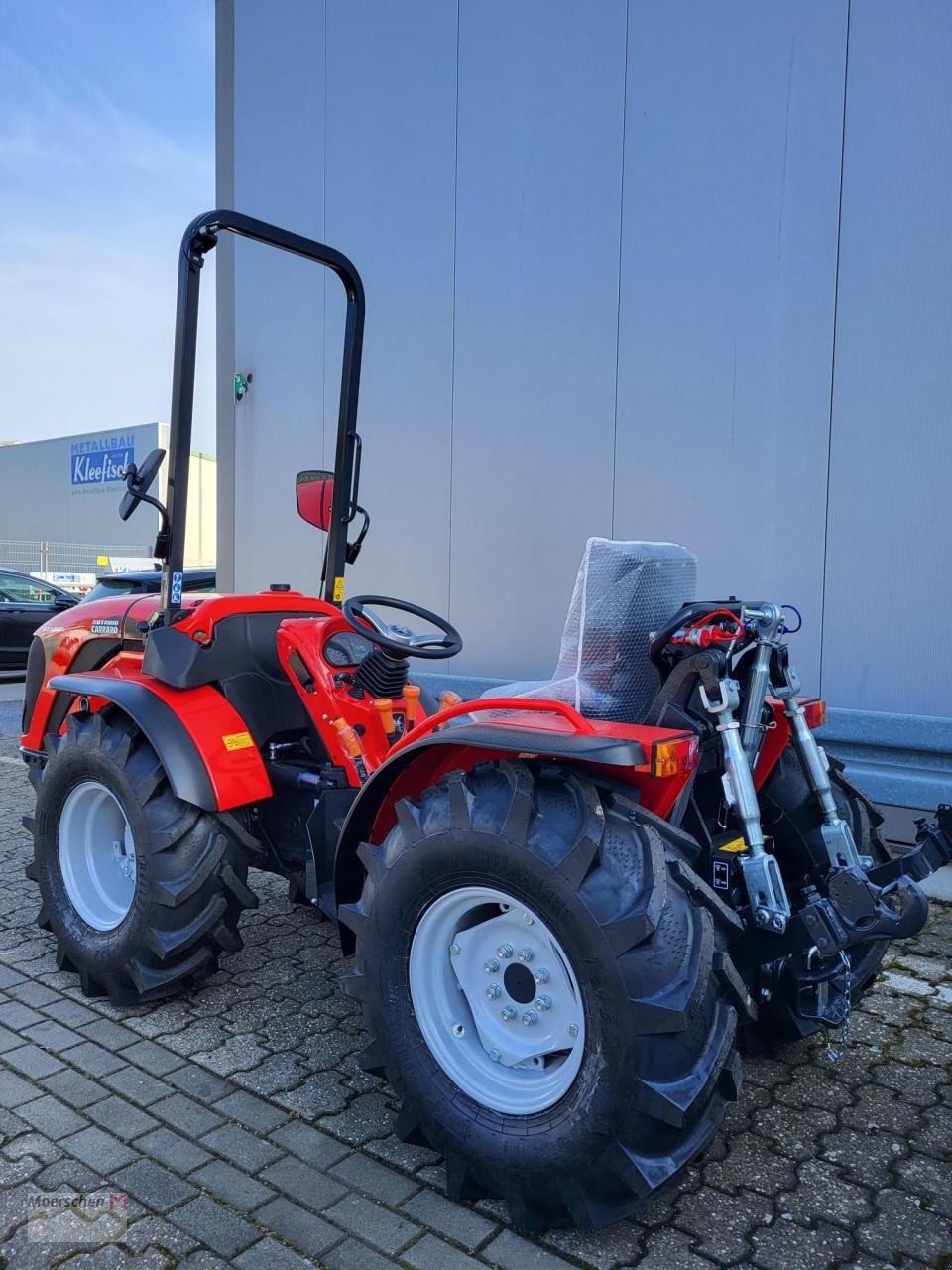 Traktor van het type Antonio Carraro SN 5800 V major, Neumaschine in Tönisvorst (Foto 3)