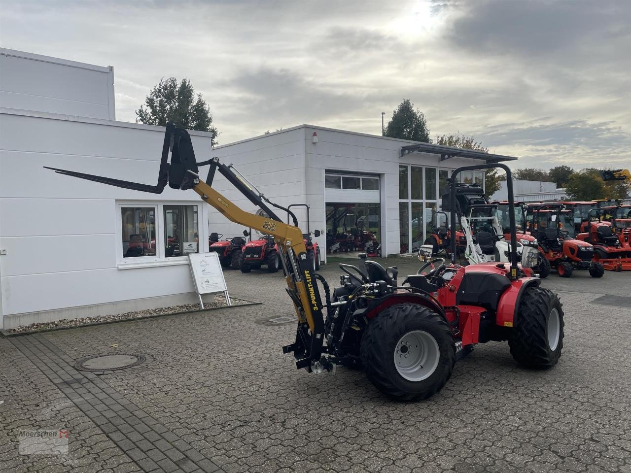 Traktor des Typs Antonio Carraro SR 7600 Infinity, Gebrauchtmaschine in Tönisvorst (Bild 4)