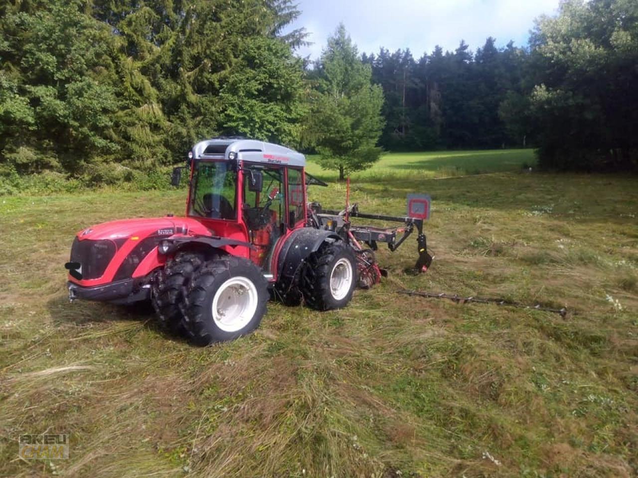 Traktor van het type Antonio Carraro SR 7600, Gebrauchtmaschine in Cham (Foto 13)