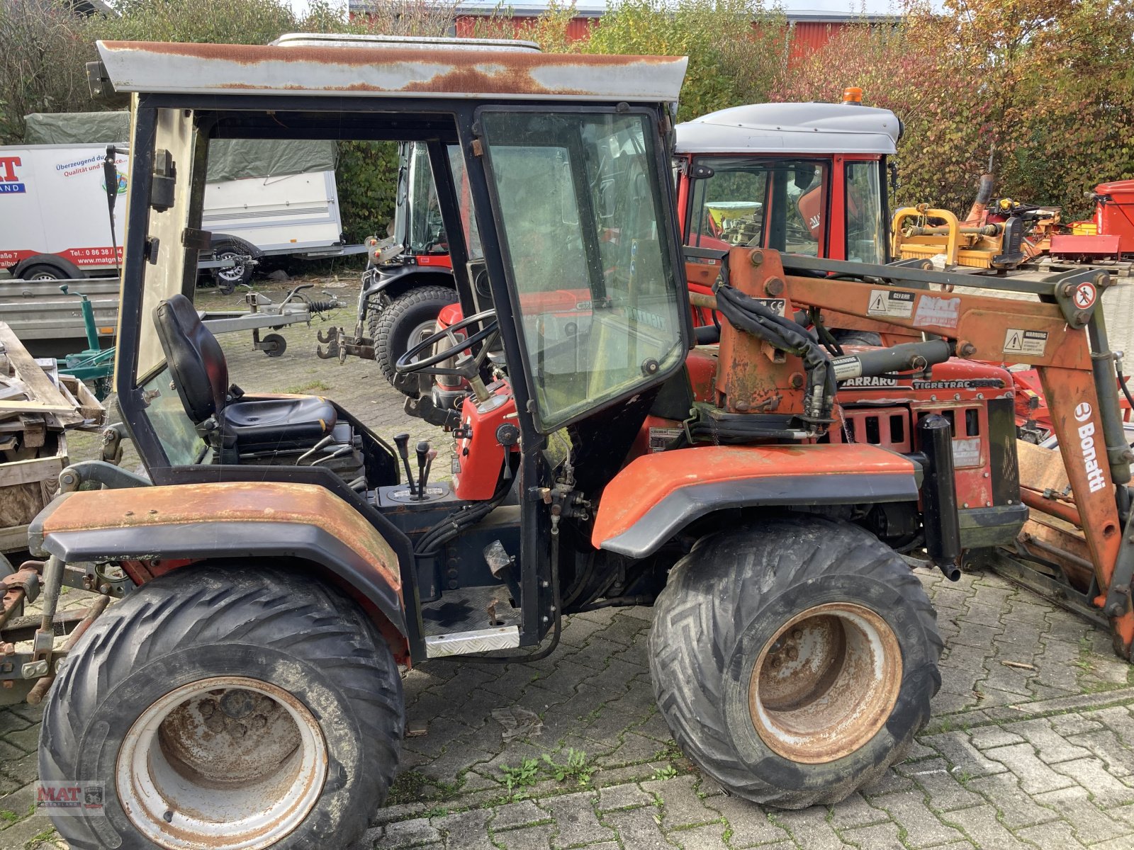 Traktor Türe ait Antonio Carraro Tigretrac 5500, Gebrauchtmaschine içinde Waldkraiburg (resim 2)