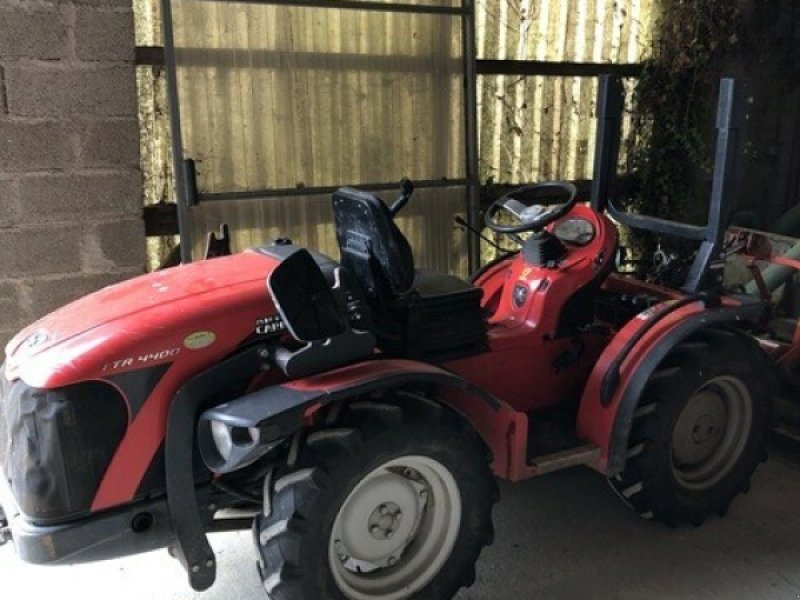 Traktor tipa Antonio Carraro TRACTEUR TTR 4400 HST, Gebrauchtmaschine u Hauteroche