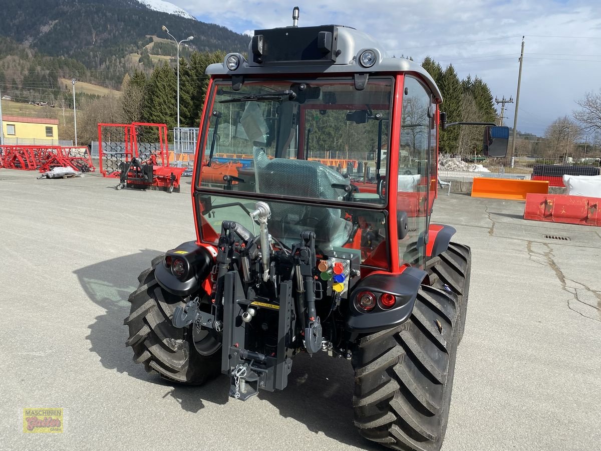 Traktor of the type Antonio Carraro TTR 7800, Neumaschine in Kötschach (Picture 20)