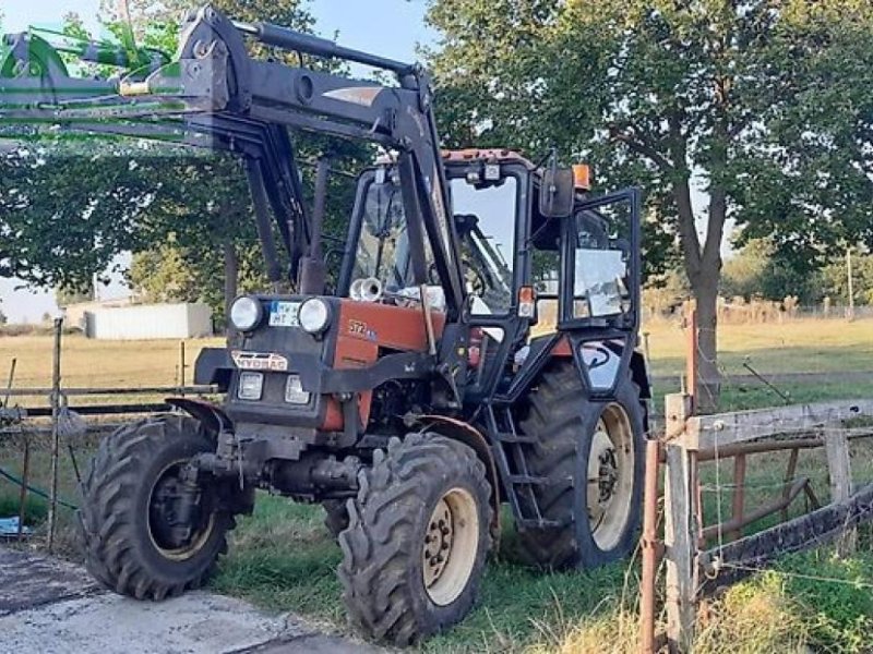 Traktor des Typs Belarus 572, Gebrauchtmaschine in ZWÖNITZ OT HORMERSDORF