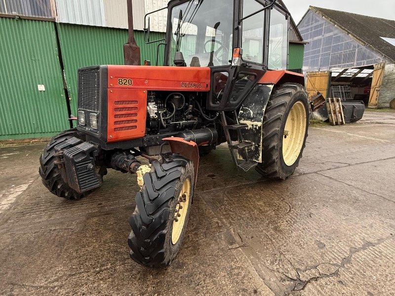 Traktor des Typs Belarus MTS 820, Gebrauchtmaschine in Liebenwalde