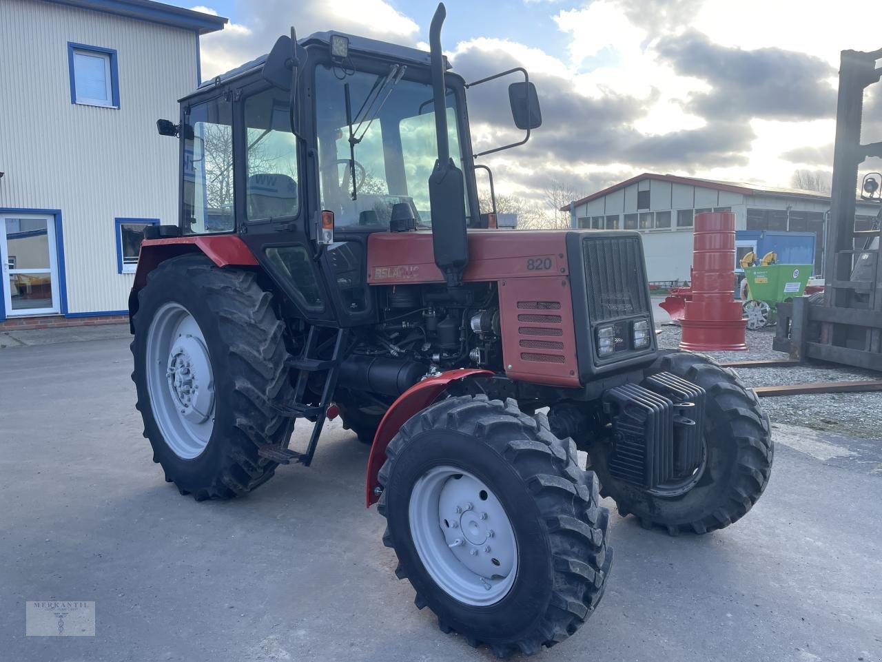 Traktor des Typs Belarus MTS 820, Gebrauchtmaschine in Pragsdorf (Bild 2)