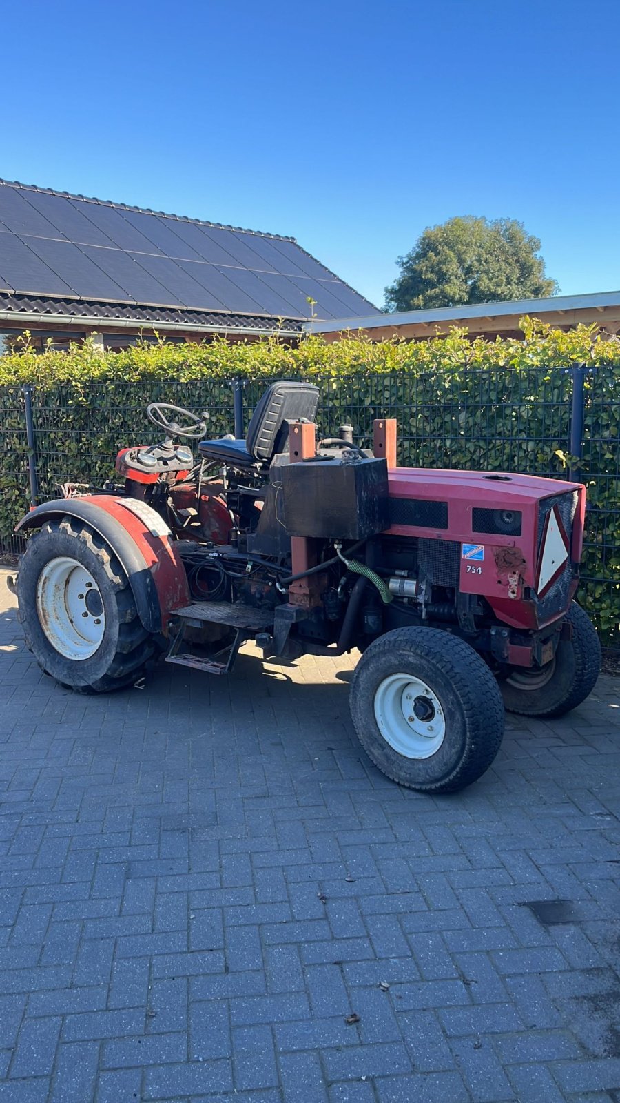 Traktor van het type Bergmeister 754, Gebrauchtmaschine in Wadenoijen (Foto 1)