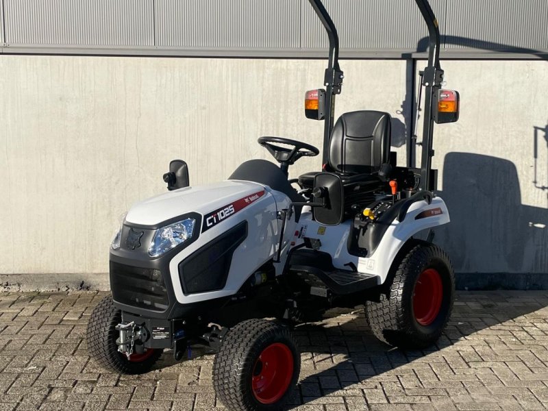 Traktor of the type Bobcat CT1025, Neumaschine in IJsselmuiden (Picture 1)