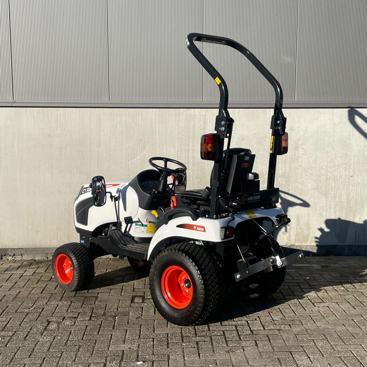 Traktor of the type Bobcat CT1025, Neumaschine in IJsselmuiden (Picture 4)