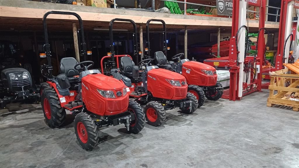 Traktor van het type Branson 2505h, Neumaschine in Vriezenveen (Foto 8)