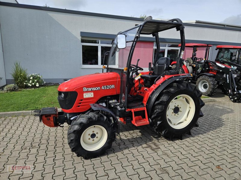 Traktor des Typs Branson 4520 R, Gebrauchtmaschine in Groß-Umstadt